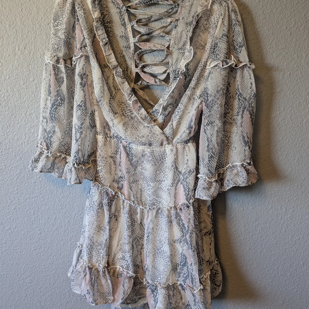 NWT Olivaceous Cream Ruffled Tiered Bell Sleeve Dress Sz. S - Picture 8 of 15